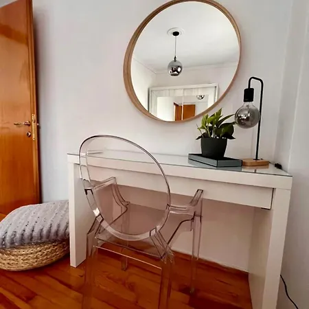 Spacious 2br With Balcony Near Metro
