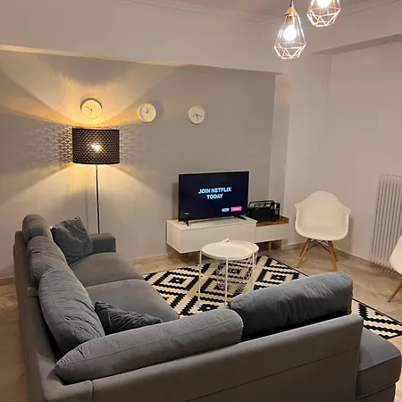 Spacious 2br With Balcony Near Metro Apartamento *