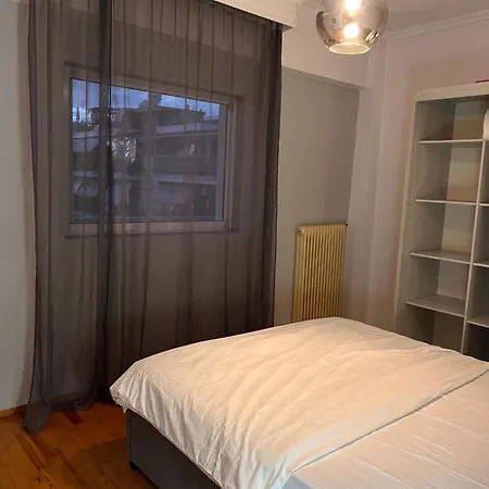 Spacious 2br With Balcony Near Metro
