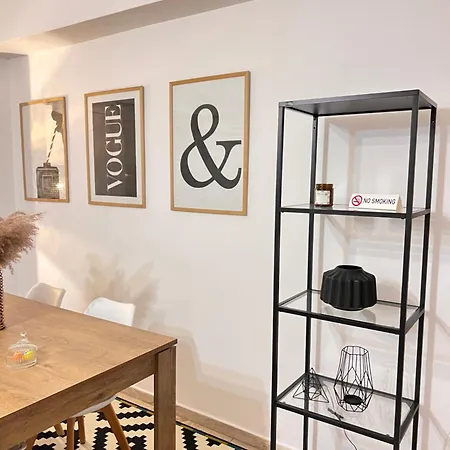 Spacious 2br With Balcony Near Metro *